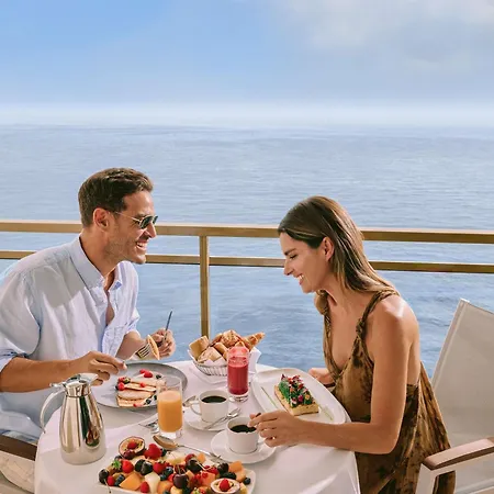 Fairmont Hotel 4*